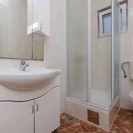 And Niko Appartement